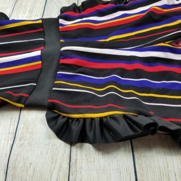 Stripped Ruffle Edge Romper - Picture 3 of 6